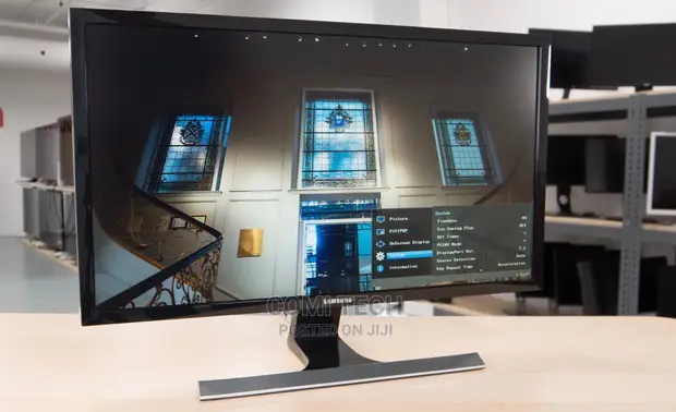 Samsung 32-inch 4K UHD Monitor