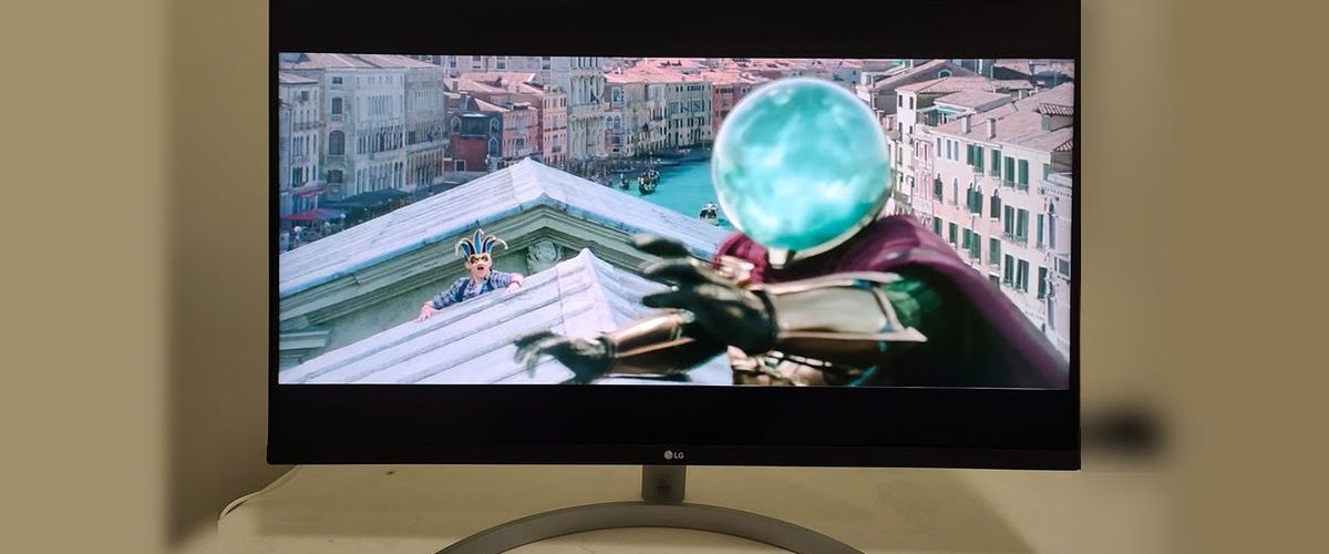 LG IPS Monitor 32