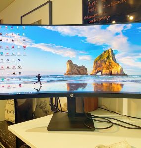 HP P34hc G4 WQHD USB-C Curved Monitor