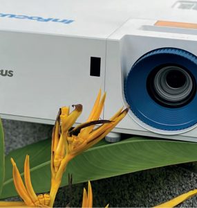 InFocus IN1014 LCD Projector (P160)