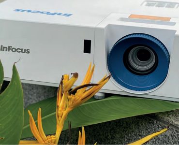 InFocus IN1014 LCD Projector (P160)