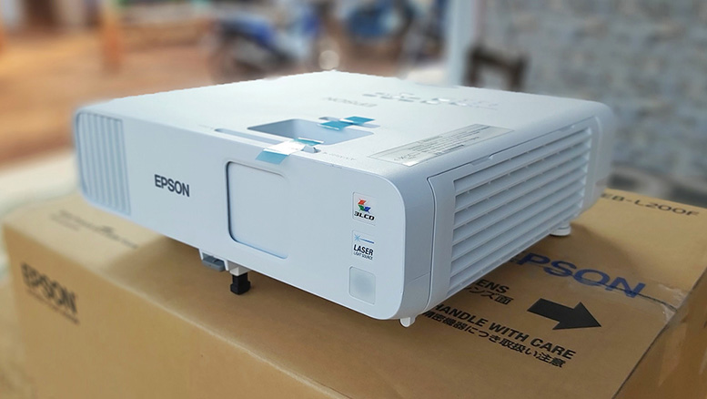 Epson EB L260F Projector