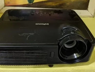 InFocus IN114AA DLP Projector