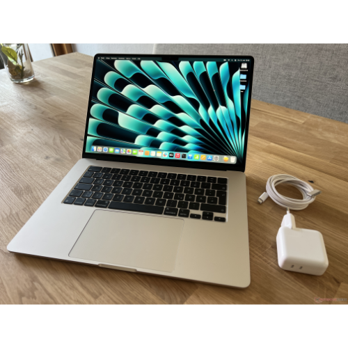 MACBOOK AIR M2