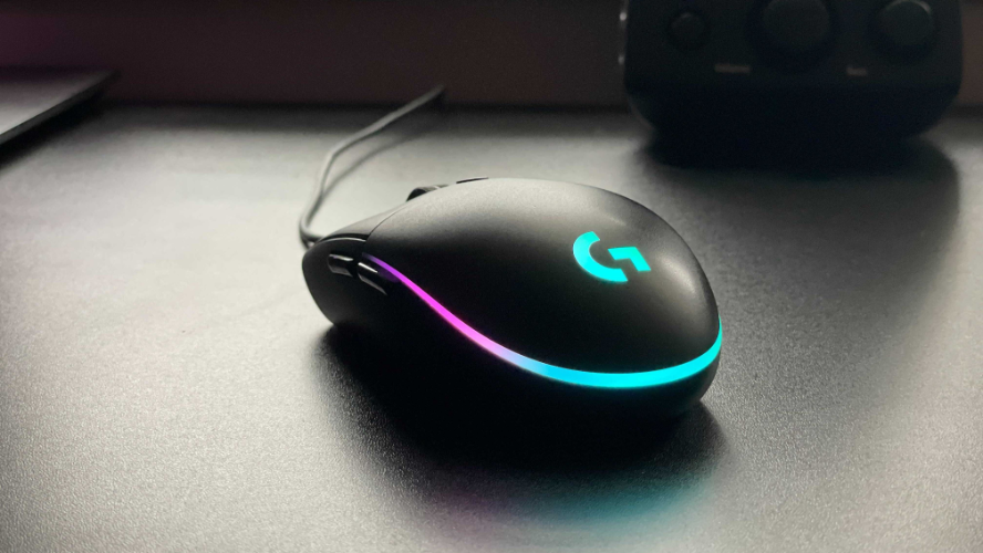 Logitech G203 LIGHTSYNC Gaming Mouse